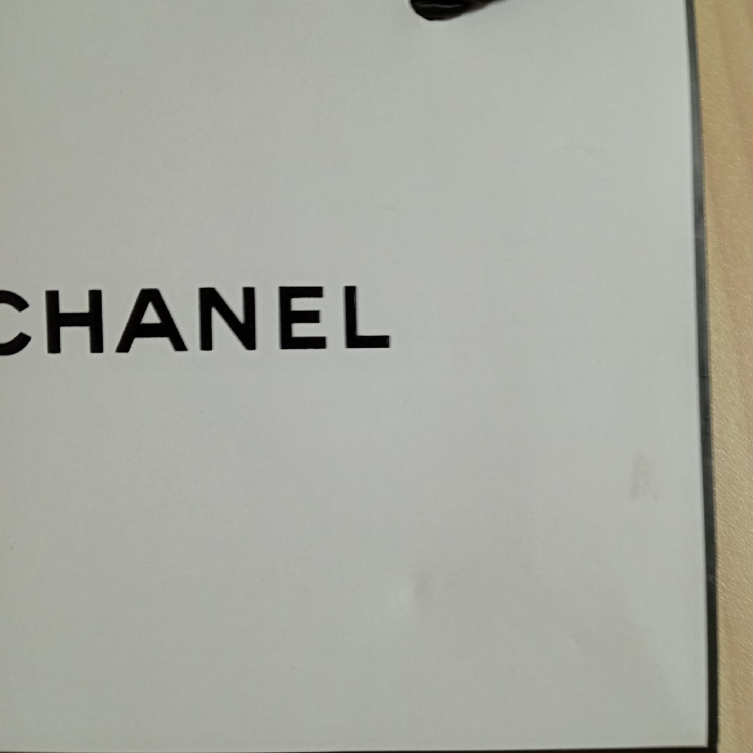 CHANEL(シャネル)のシャネル　ショップ袋とメッセージカード　封筒 レディースのバッグ(ショップ袋)の商品写真