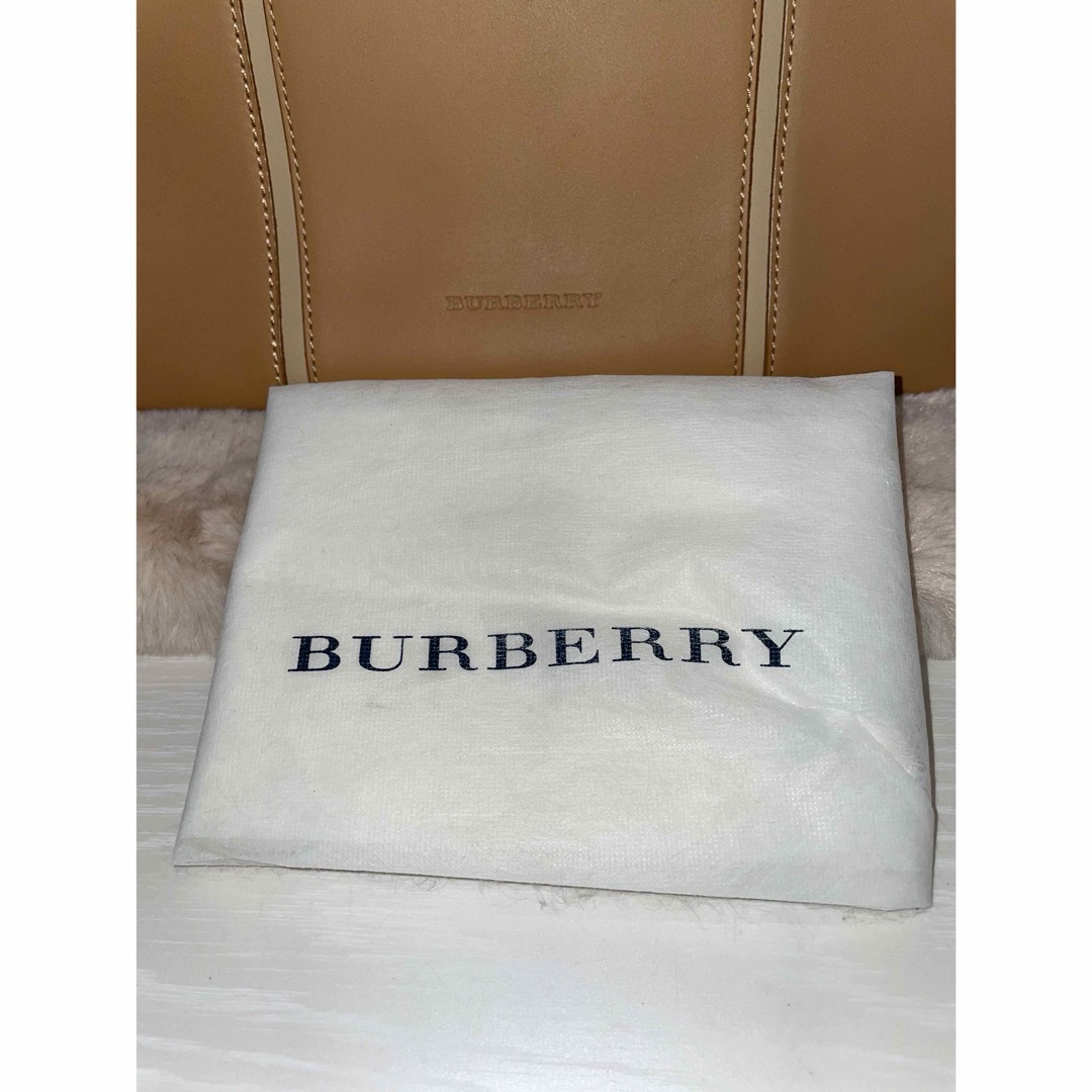 BURBERRY(バーバリー)のバーバリー BURBERRY ロゴ ハンドバッグ ハンドバッグレザー ベージュ レディースのバッグ(ハンドバッグ)の商品写真