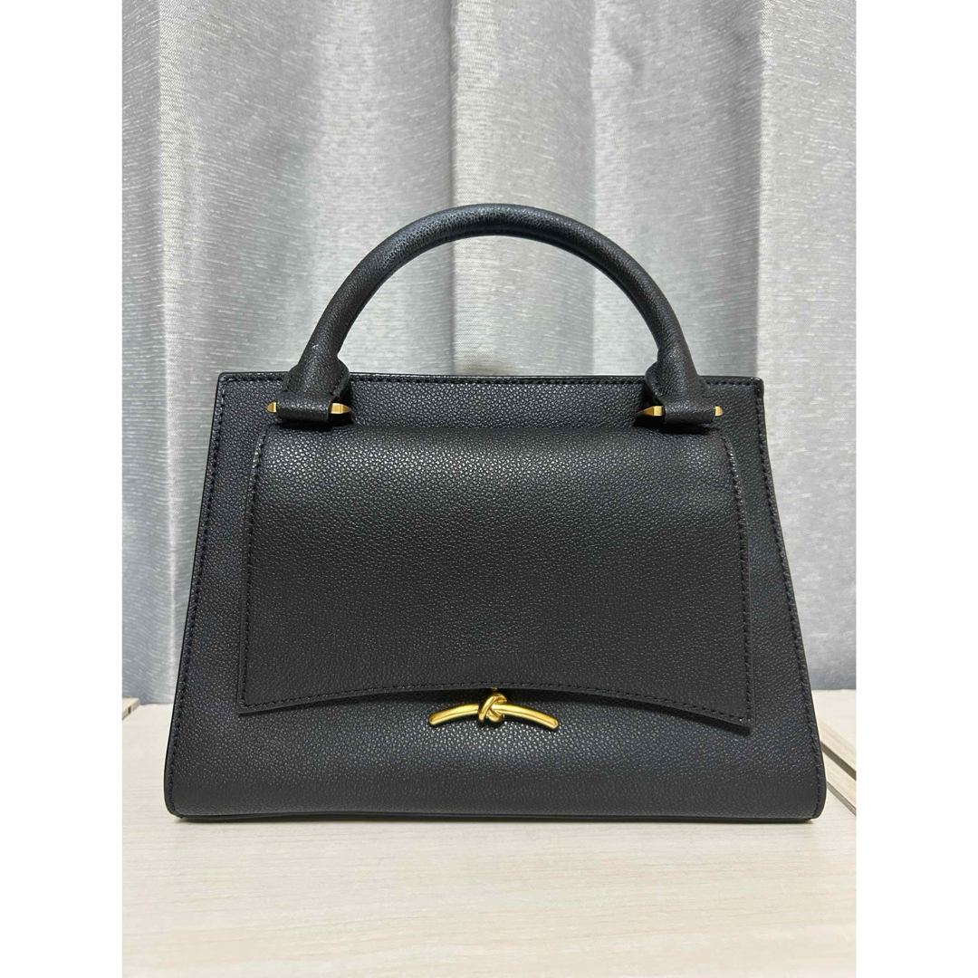 Charles and Keith(チャールズアンドキース)のチャールズアンドキース　ハンドバッグ レディースのバッグ(ハンドバッグ)の商品写真