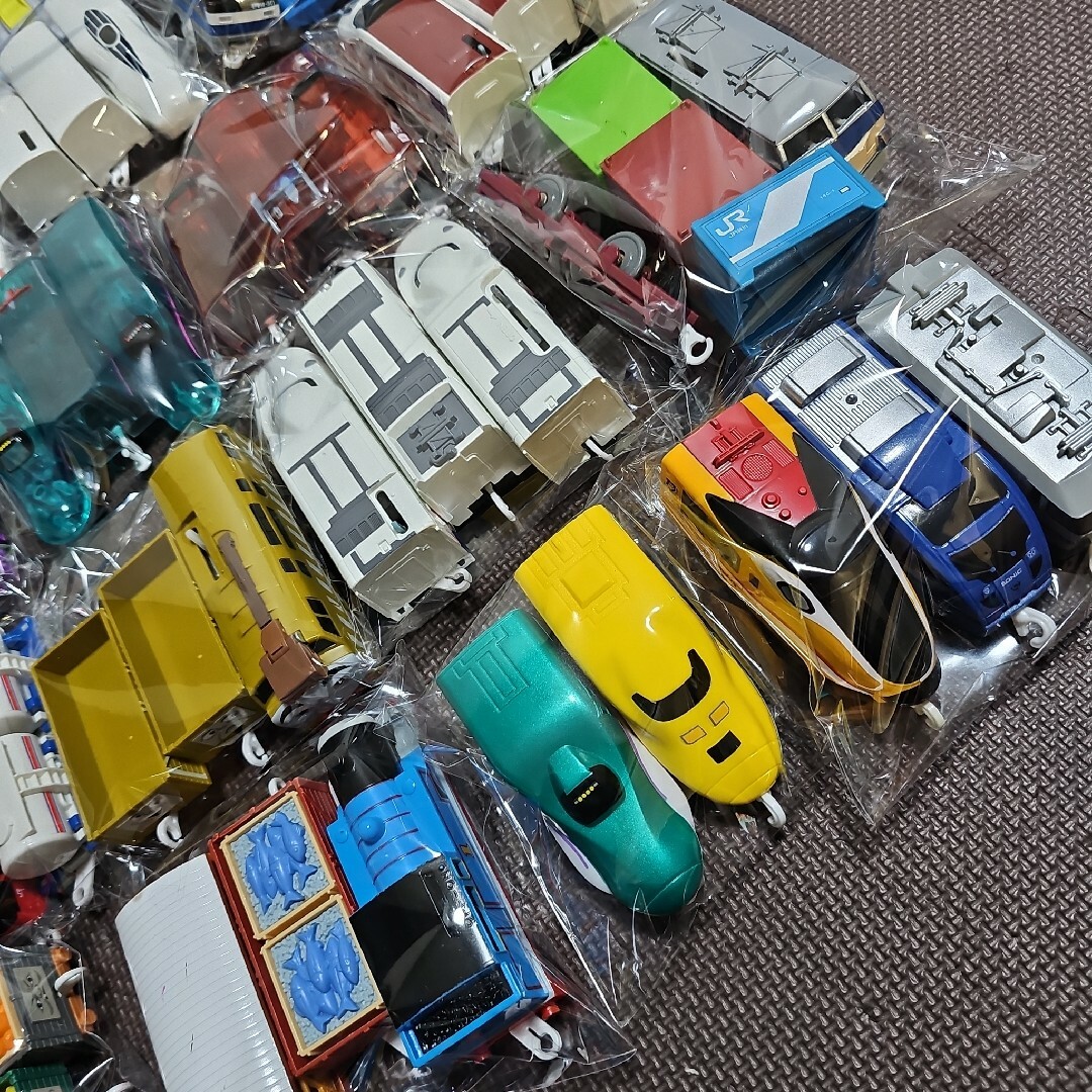 プラレール まとめ売り 22種類 鉄道模型 プラレール まとめ売り 22種類 鉄道模型