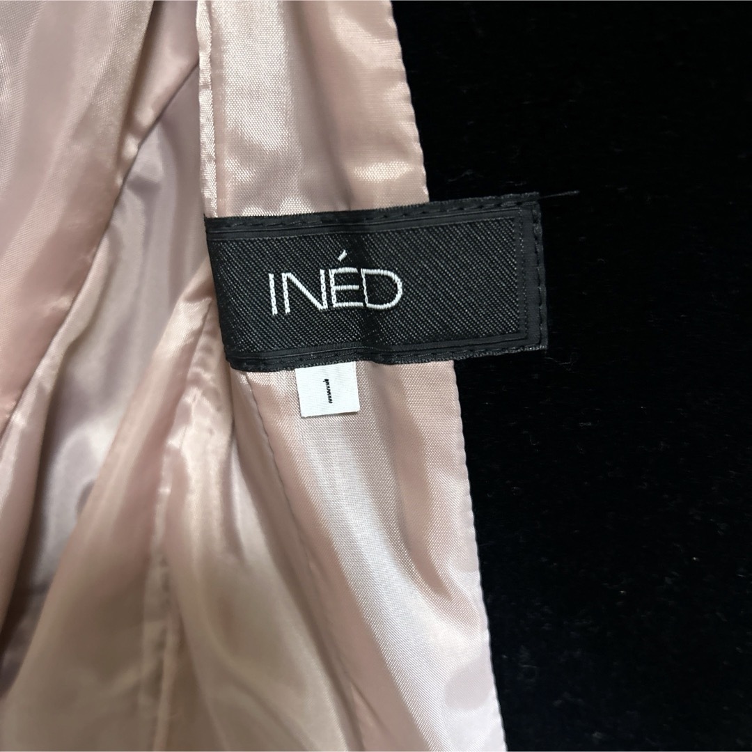 INED(イネド)のINED イネド ブラック　テーラードジャケット レディースのジャケット/アウター(テーラードジャケット)の商品写真
