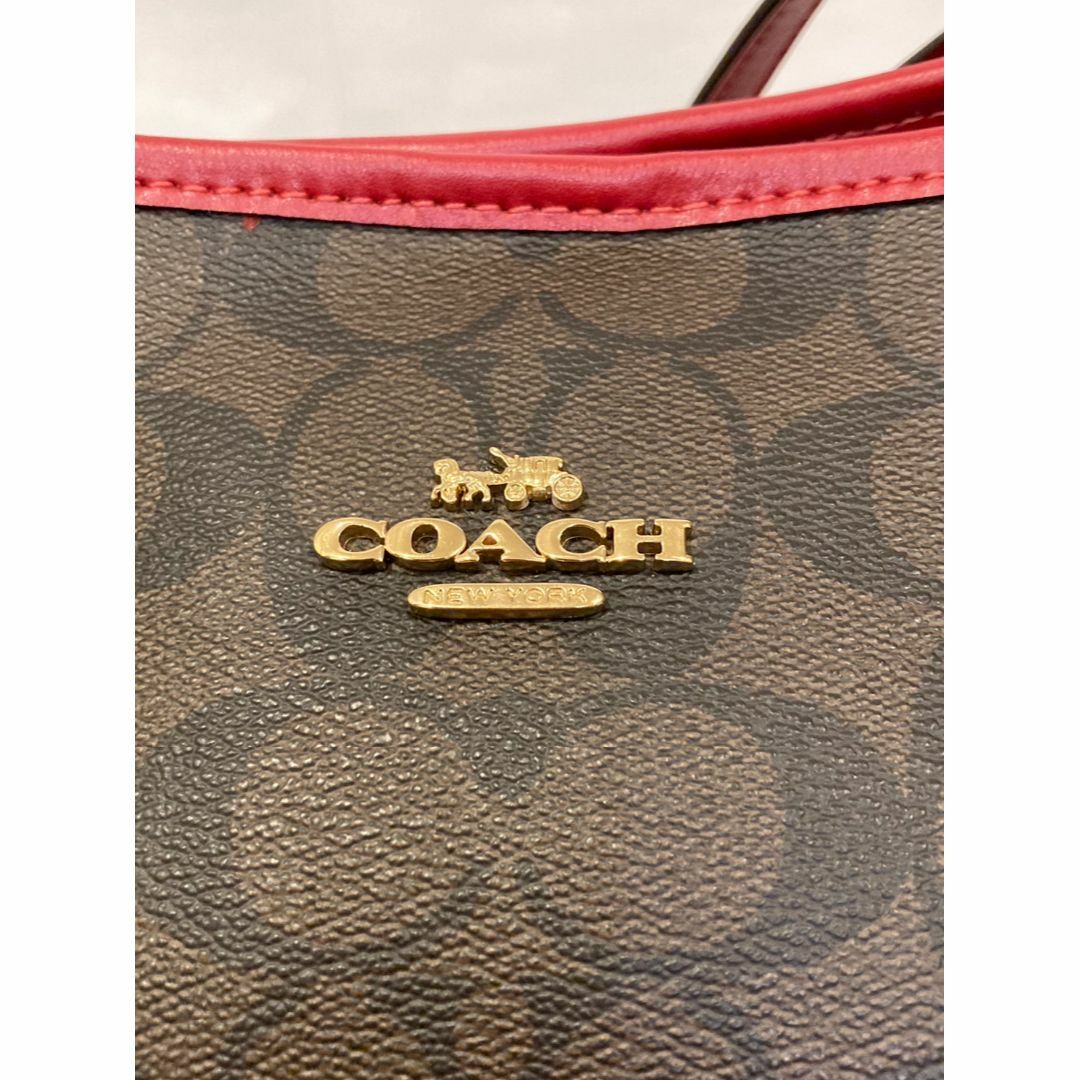 COACH(コーチ)の美品 COACH コーチ シグネチャー PVC トートバッグ 5696 レディースのバッグ(トートバッグ)の商品写真