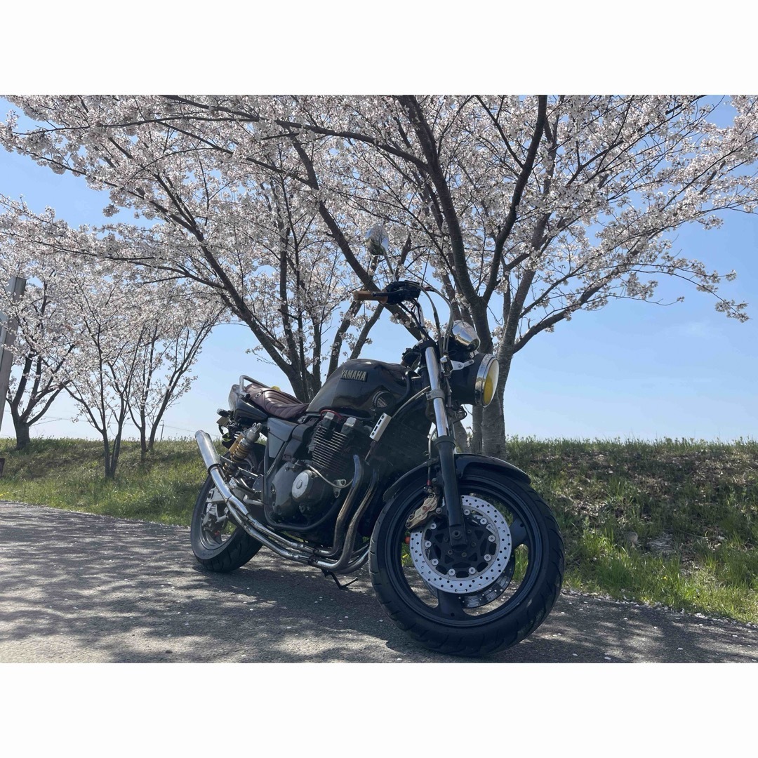 ヤマハ(ヤマハ)のXJR400r 99年式 自動車/バイクのバイク(車体)の商品写真