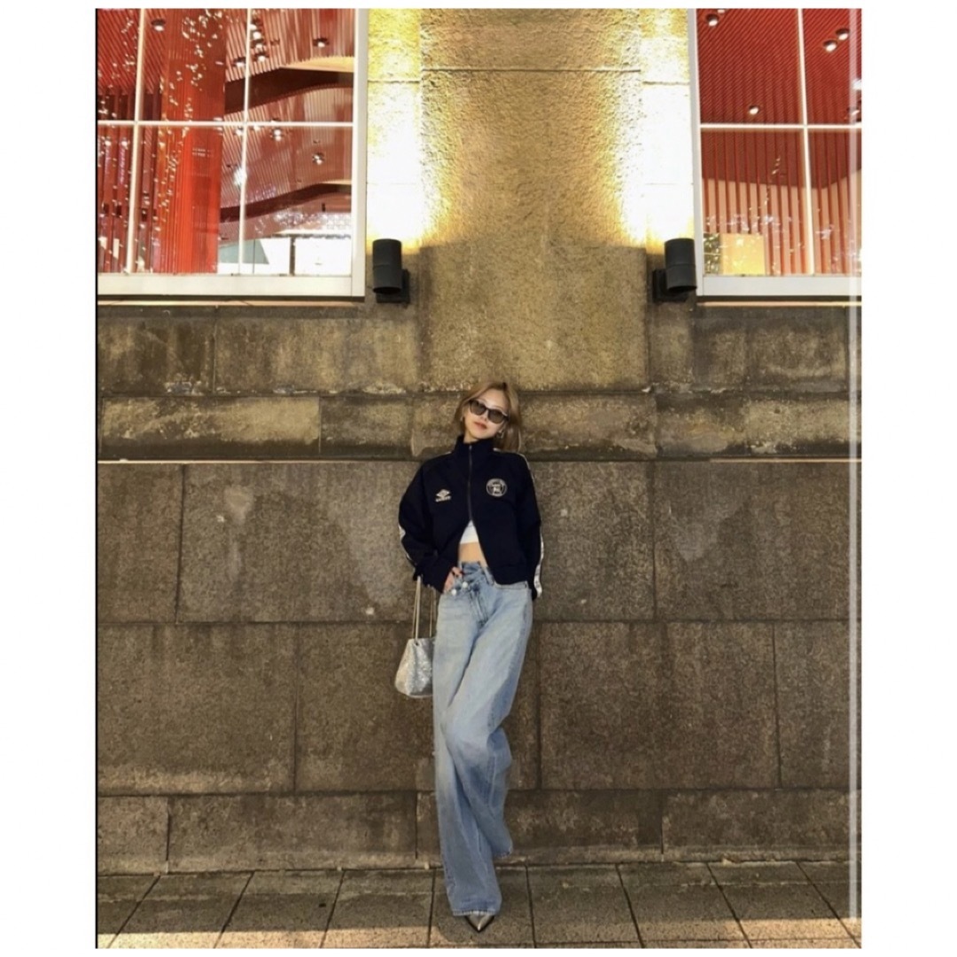 moussy(マウジー)のMOUSSY UMBRO JERSEY トップス♡ネイビー レディースのジャケット/アウター(その他)の商品写真