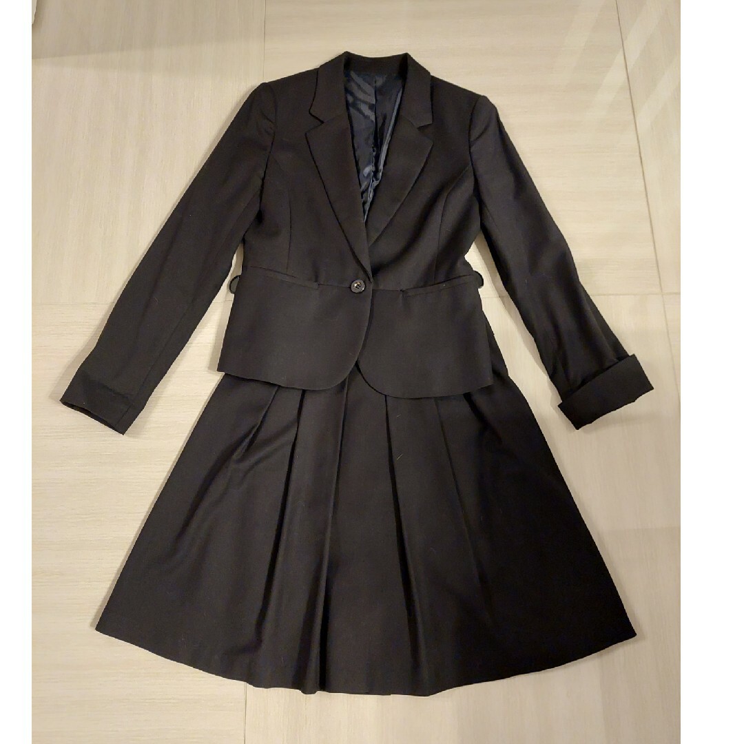黒スカートスーツ レディースのフォーマル/ドレス(スーツ)の商品写真