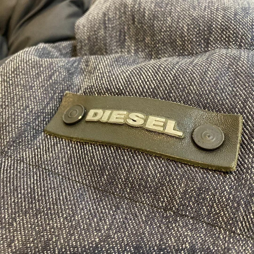 DIESEL(ディーゼル)のディーゼル ダウンジャケット Mサイズ アウター ジャケット ダークネイビー メンズのジャケット/アウター(ダウンジャケット)の商品写真