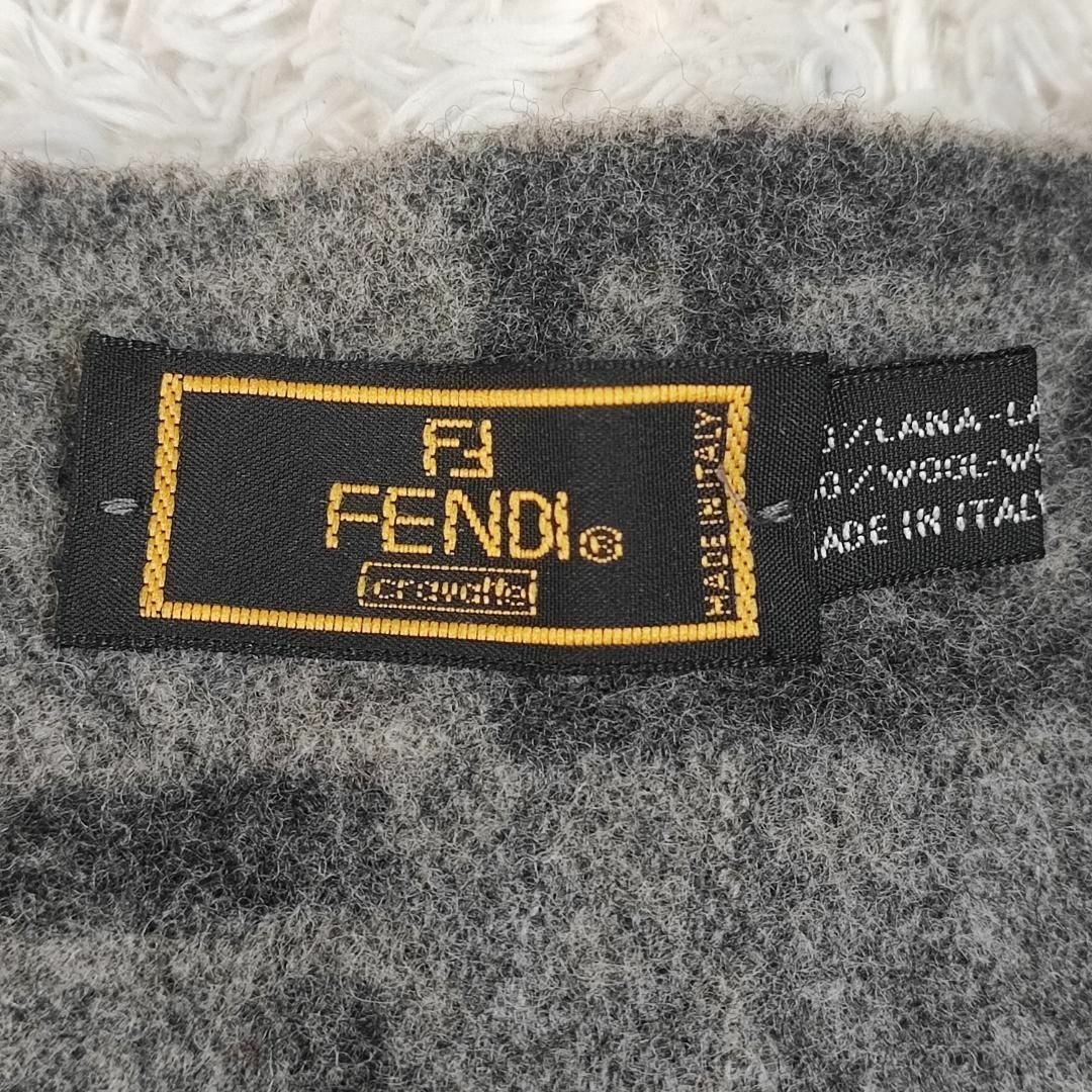 FENDI(フェンディ)のFENDI フェンディ マフラー ズッカ ウール100％ フリンジ グレー レディースのファッション小物(マフラー/ショール)の商品写真