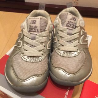 ニューバランス(New Balance)のベビー キッズ New Balance silver スリッポン 14cm(スニーカー)