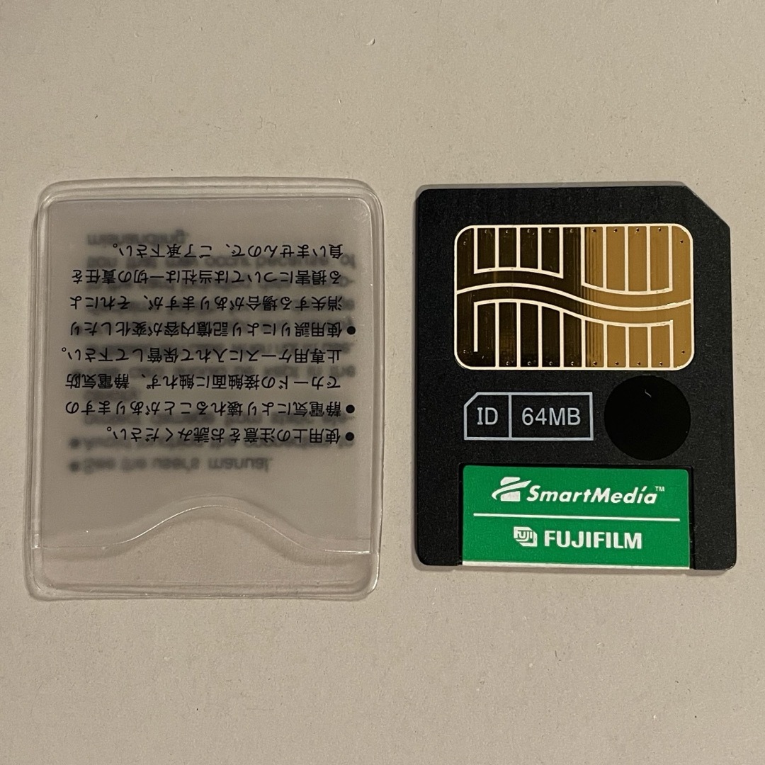 富士フイルム(フジフイルム)のSmart Media 64MB スマホ/家電/カメラのカメラ(その他)の商品写真