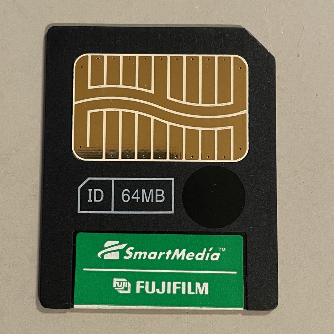 富士フイルム(フジフイルム)のSmart Media 64MB スマホ/家電/カメラのカメラ(その他)の商品写真