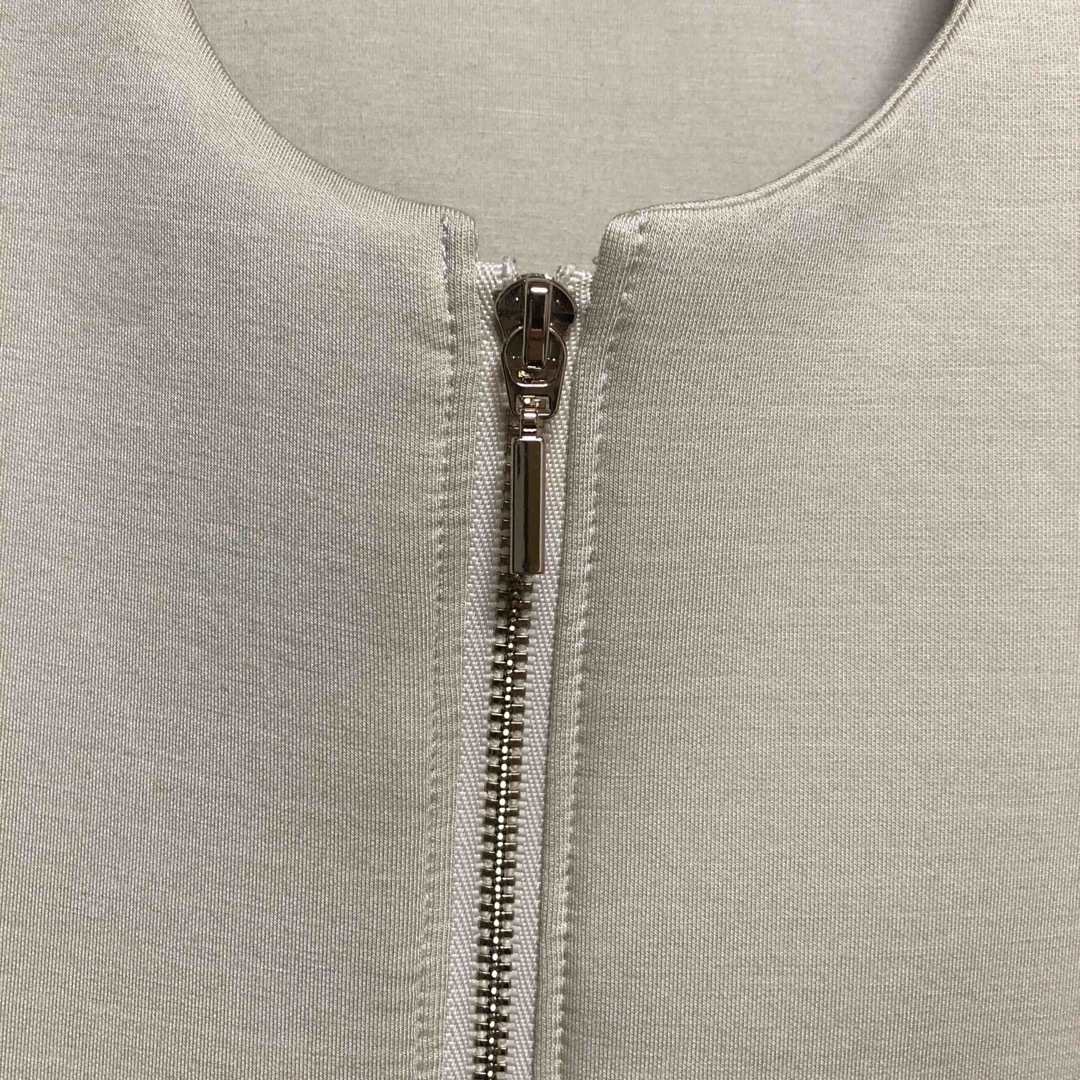 COHINA(コヒナ)のコヒナ cohina ボリューム袖ダンボールニットジャケット レディースのジャケット/アウター(ノーカラージャケット)の商品写真