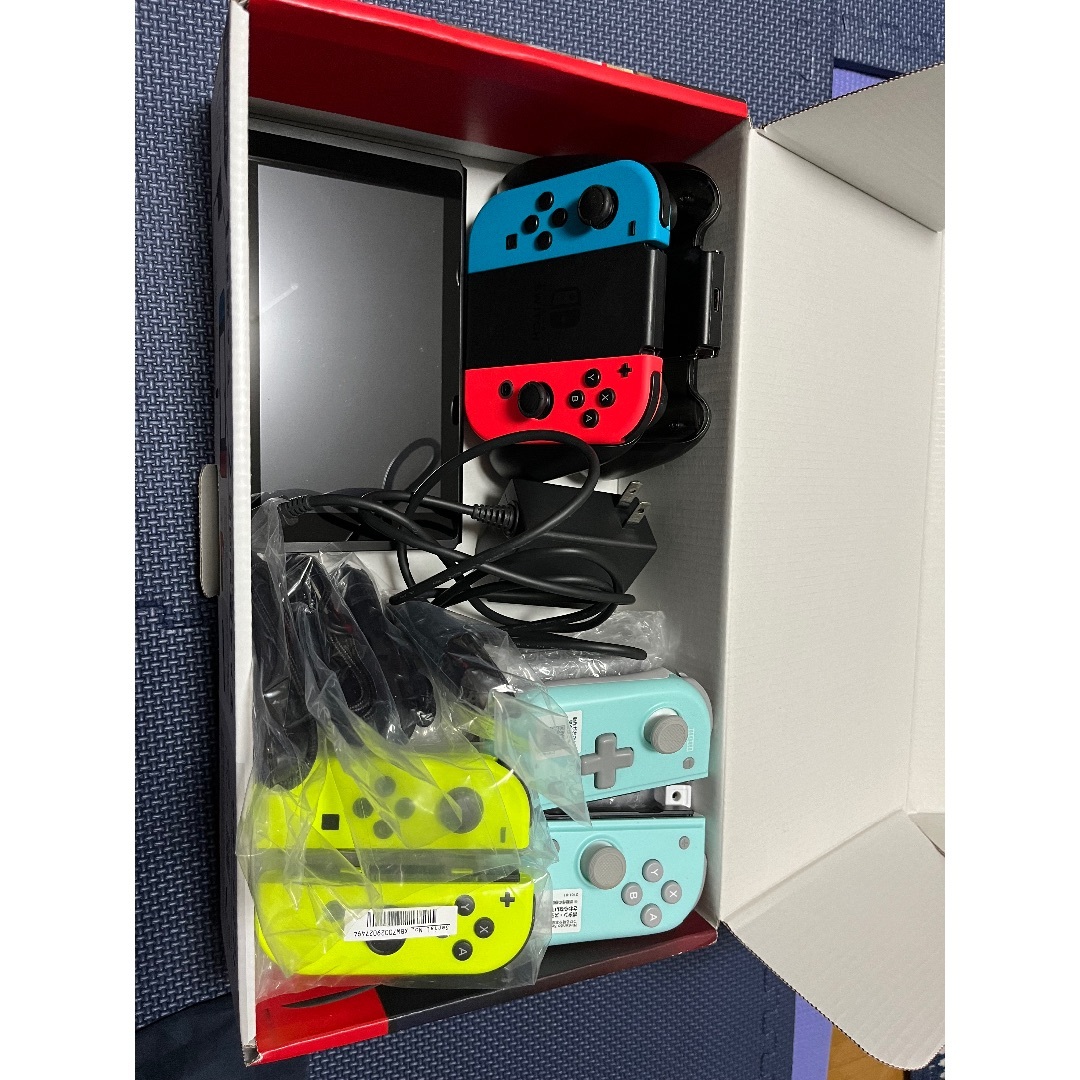 任天堂 - Nintendo Switch、Joy-Conなど