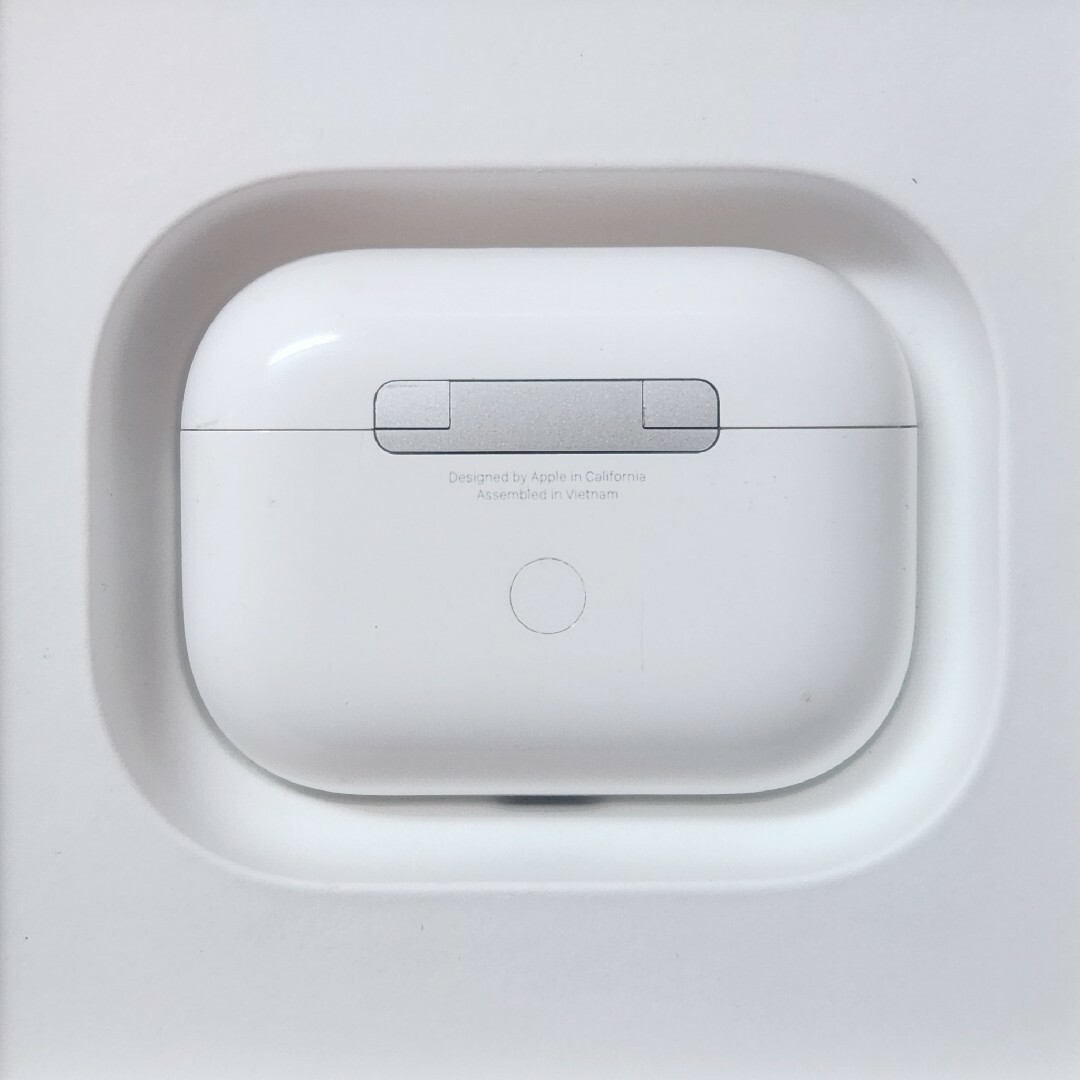 Apple正規品】AirPods Pro第1世代 充電ケースの通販 by chii shop｜ラクマ