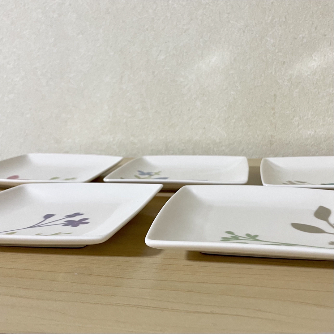 GIVENCHY - 《未使用》ジバンシー 食器 まとめ売り 小皿 小鉢 深 GIVENCHY - 《未使用》ジバンシー 食器 まとめ売り 小皿 小鉢 深