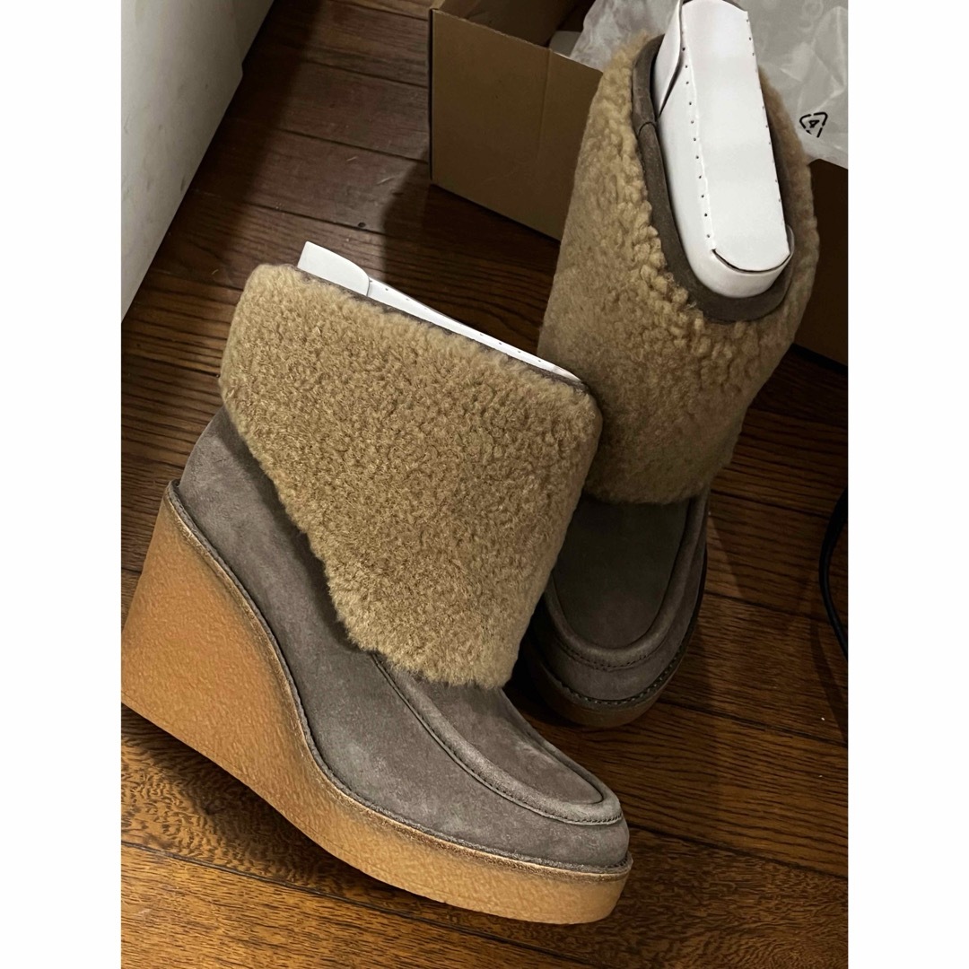 新品ショップ 未使用保管品 UGG W COLDIN ブーツ ウェッジソール