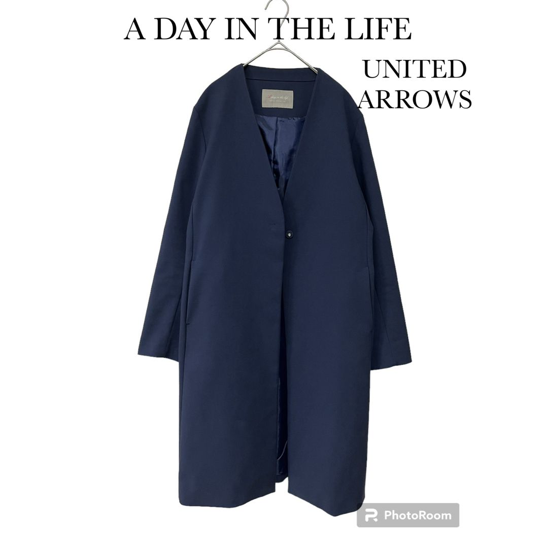 UNITED ARROWS(ユナイテッドアローズ)のユナイテッドアローズA DAY IN THE LIFEノーカラーコート　ネイビー レディースのジャケット/アウター(ロングコート)の商品写真