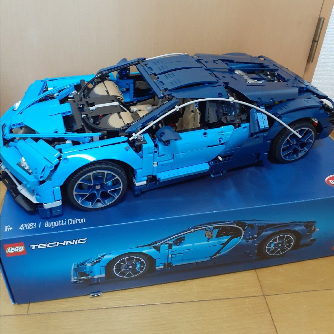 日本正式代理店 42083 LEGO Bugatti Chiron レゴ ブガッティ シロン