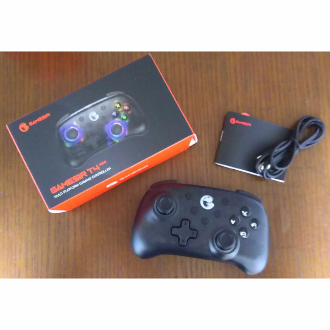 GameSir T4 Mini ワイヤレスコントローラー エンタメ/ホビーのゲームソフト/ゲーム機本体(その他)の商品写真