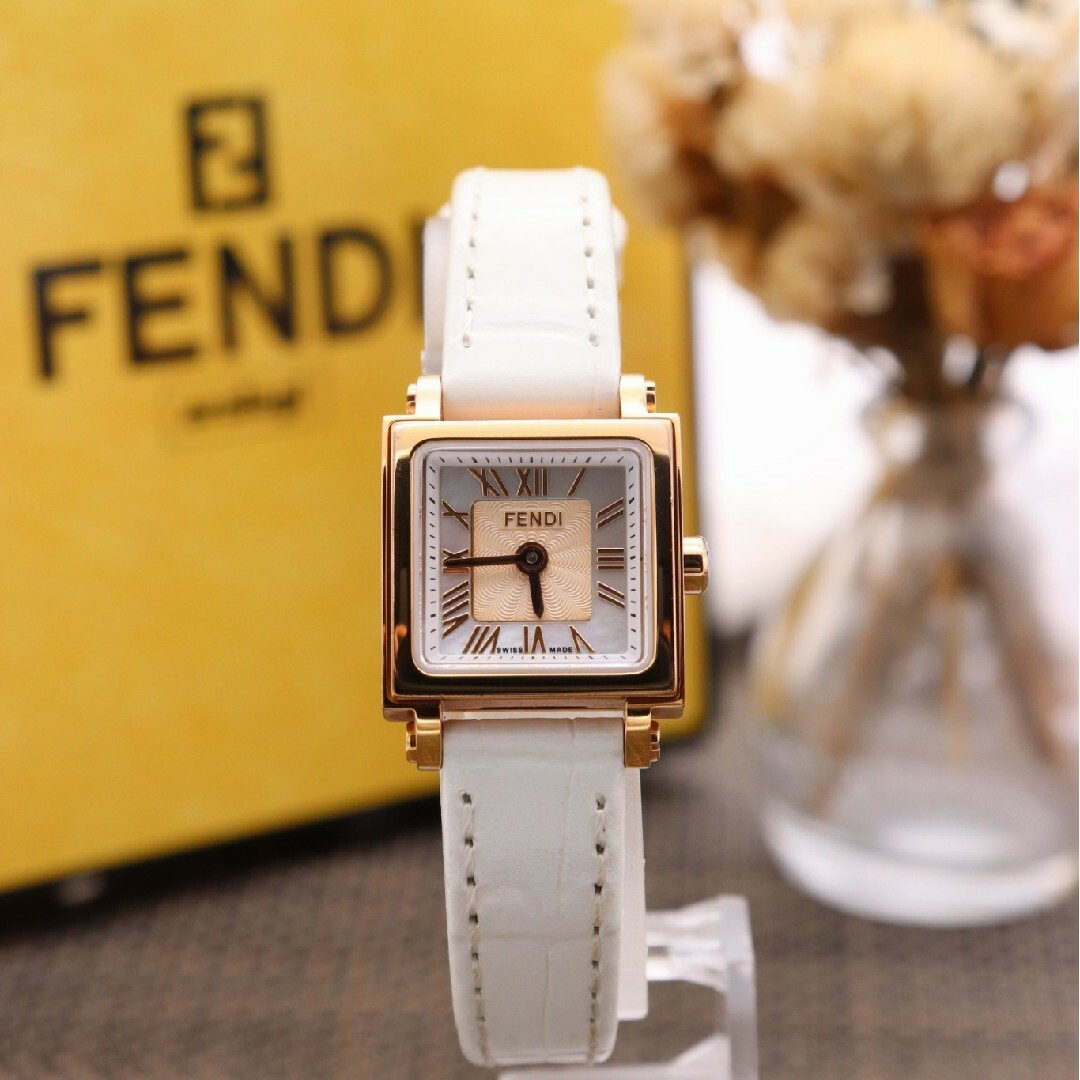 美品 60500L FENDI フェンディ 時計 クアドロミニ ゴールドカラー