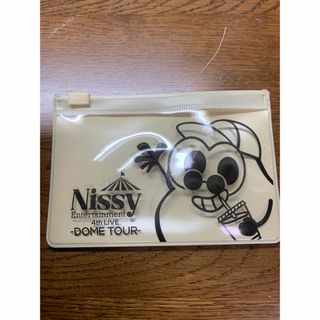 トリプルエー(AAA)の【新品未使用】Nissy  ポーチ　ヘアゴム　コンサートグッズ(ミュージシャン)