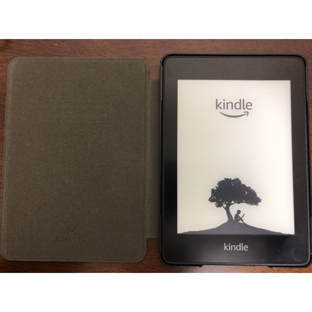 Amazon(アマゾン)のKindle PaperWhite 第10世代 スマホ/家電/カメラのPC/タブレット(電子ブックリーダー)の商品写真