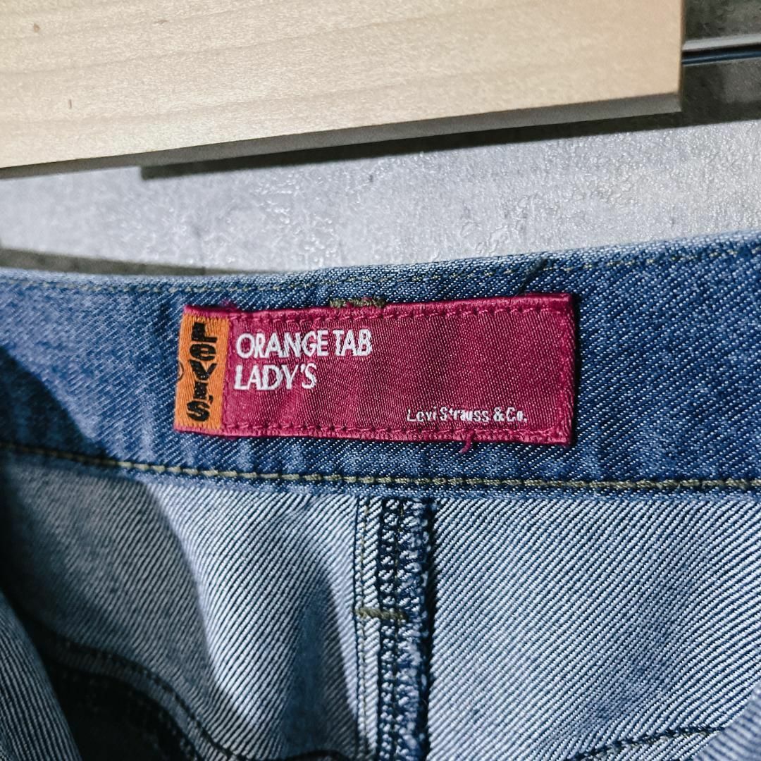 Levi's(リーバイス)の【 美品 】リーバイス スカート オレンジタブ デニム ジーンズ パンツ S レディースのパンツ(デニム/ジーンズ)の商品写真