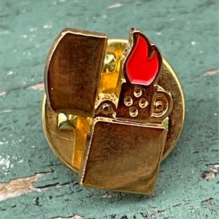 ジッポー(ZIPPO)の＊ USA ZIPPO型 ライター 真鍮 ピンバッジ ブローチ PINS ✳︎(タバコグッズ)