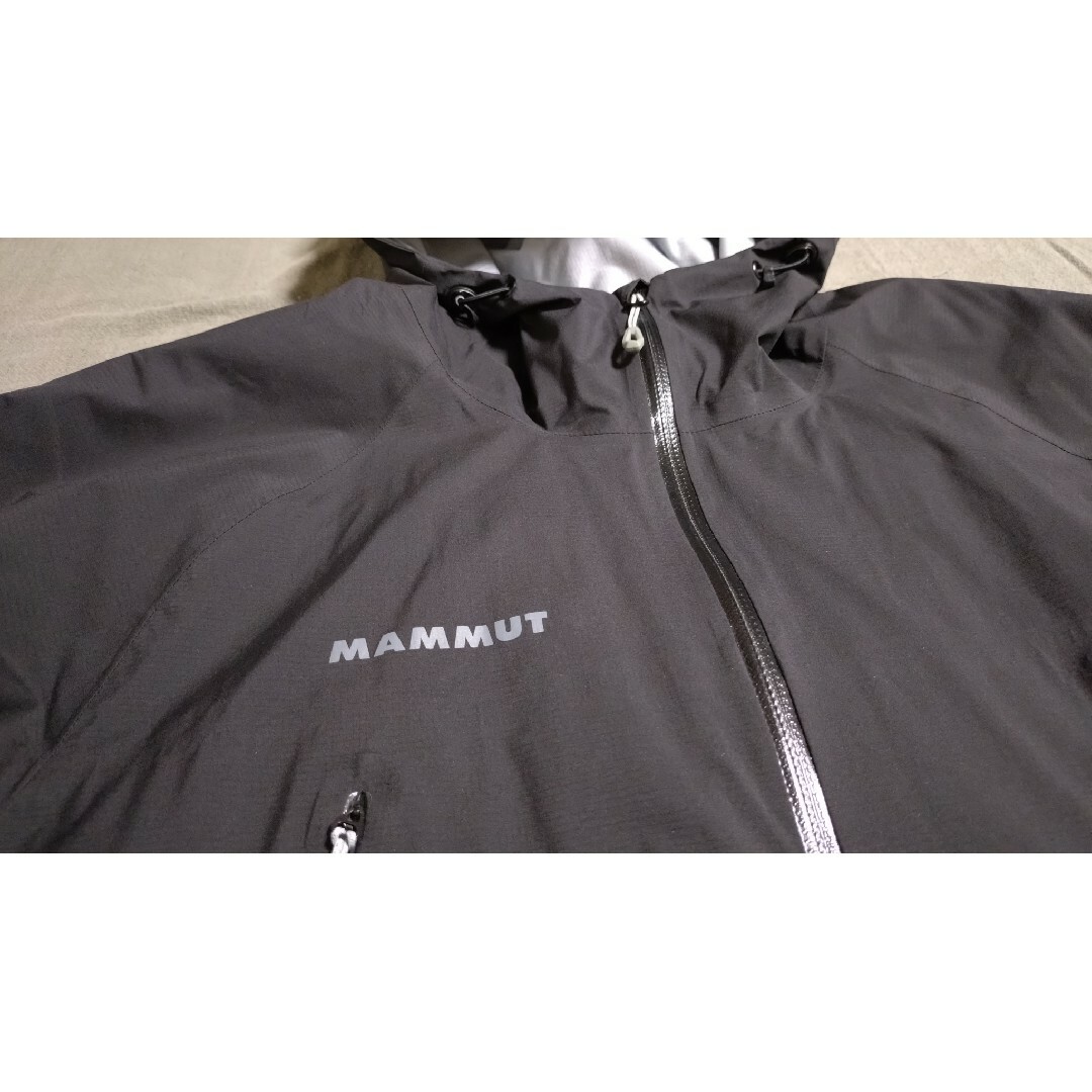 Mammut(マムート)のMAMMUT マムート マサオライト HS ジャケット ブラック M メンズのジャケット/アウター(マウンテンパーカー)の商品写真