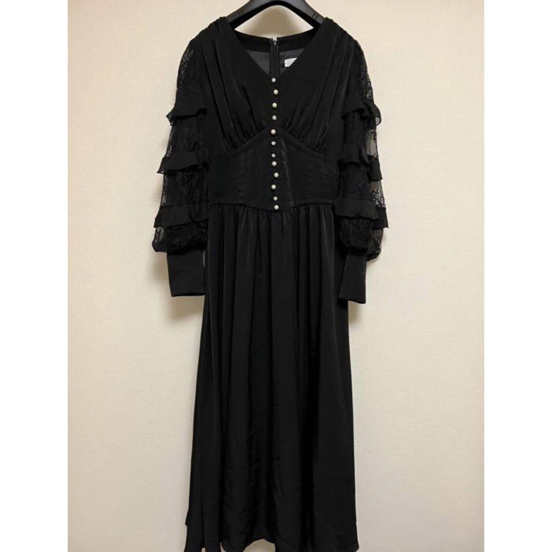 Her lip to - herlipto Embellished Satin Long Dressの通販 by