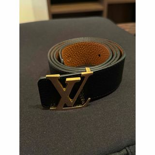 ルイヴィトン(LOUIS VUITTON)のVUITTON ベルト　LVイニシャル(ベルト)