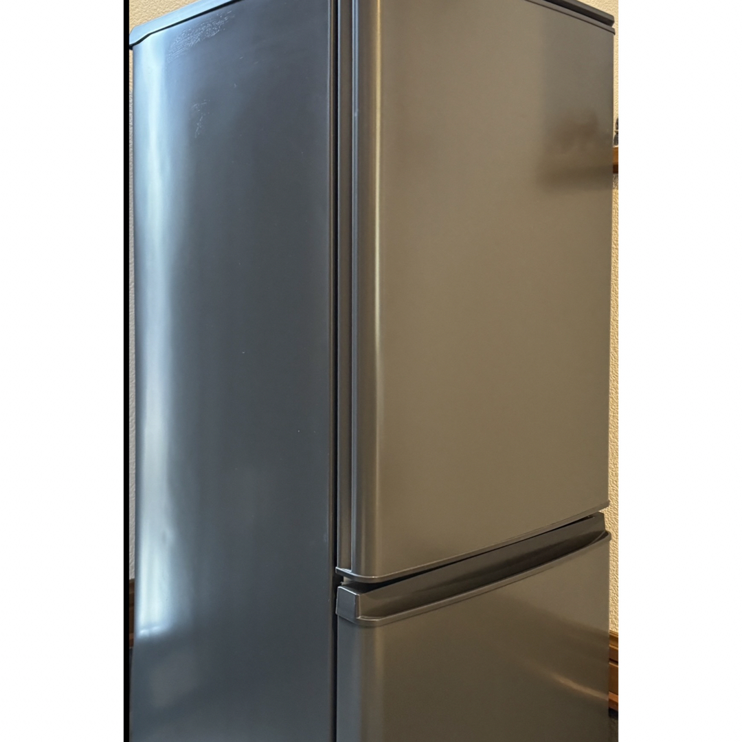 三菱電機(ミツビシデンキ)のしお様専用  2021年製 2ドア 三菱冷凍冷蔵庫 (送料込) スマホ/家電/カメラの生活家電(冷蔵庫)の商品写真