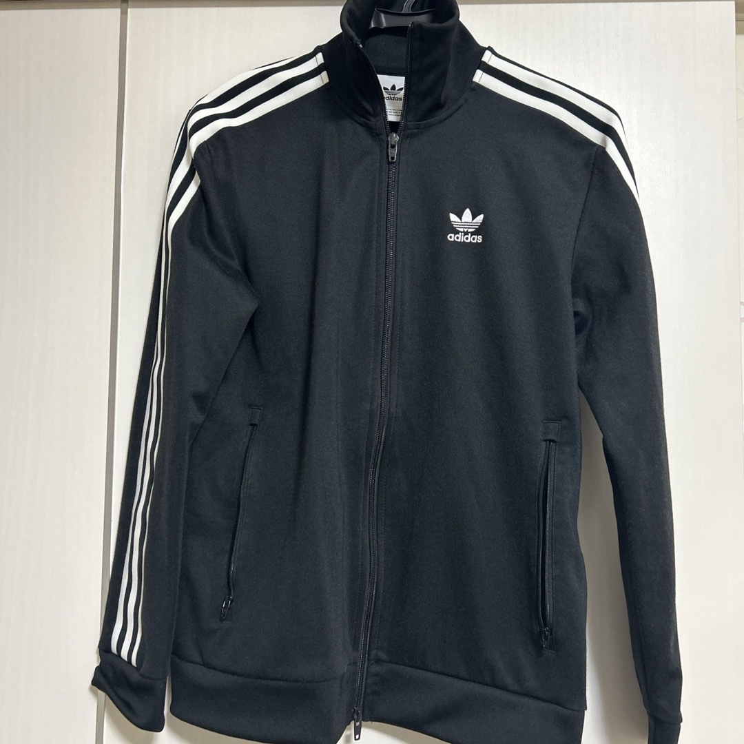 Originals（adidas）(オリジナルス)のアディダス　ジャージ　トラックジャケット メンズのトップス(ジャージ)の商品写真