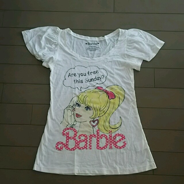 Barbie(バービー)のBarbie Tシャツ レディースのトップス(Tシャツ(半袖/袖なし))の商品写真