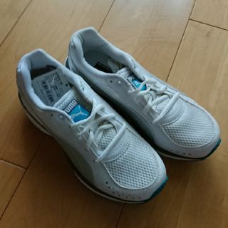 プーマ(PUMA)のプーマ PUMA スニーカー ホワイト 23㎝(スニーカー)