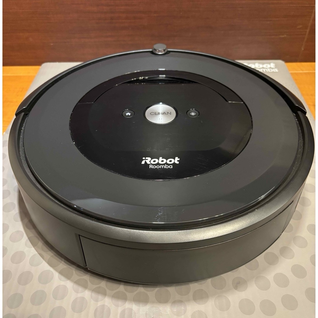 iRobot - 24時間以内・送料無料・匿名配送 iRobotルンバe5 ロボット