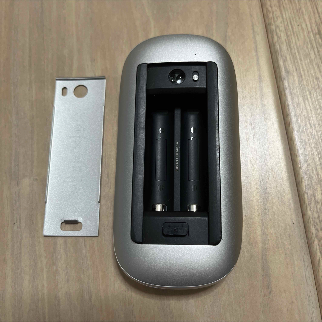 Apple(アップル)のApple Magic Mouse A1296 スマホ/家電/カメラのPC/タブレット(PC周辺機器)の商品写真