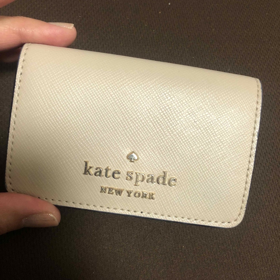 kate spade new york(ケイトスペードニューヨーク)のケイトスペード　キーケース　5連　ベージュ レディースのファッション小物(キーケース)の商品写真