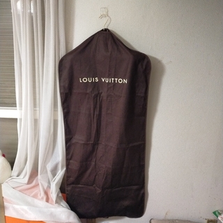 ルイヴィトン(LOUIS VUITTON)のルイヴィトンガーメントケース+ハンガー　新品(その他)