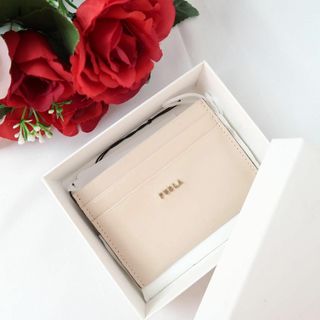 Furla - ささみ様専用 値下げ FURLA フルラ パスケース 定期入れ ♡の