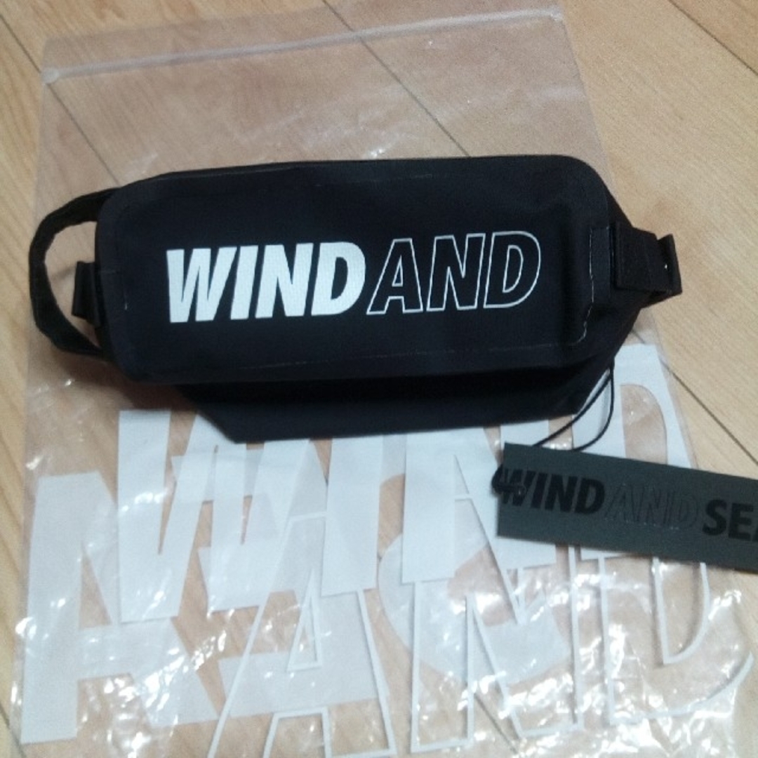 WIND AND SEA(ウィンダンシー)のWIND AND SEA  dopp kit bag メンズのバッグ(その他)の商品写真