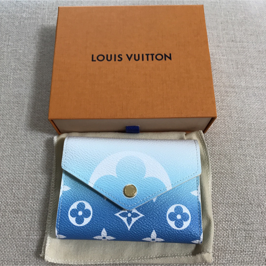 LOUIS VUITTON(ルイヴィトン)の新品ルイヴィトン折財布 レディースのファッション小物(財布)の商品写真