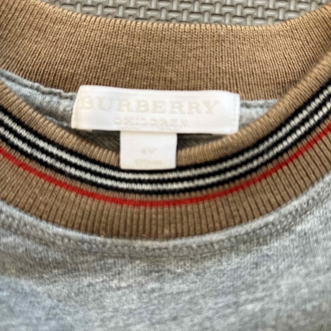 BURBERRY(バーバリー)のバーバリーチルドレン　トレーナー　6Y キッズ/ベビー/マタニティのキッズ服男の子用(90cm~)(Tシャツ/カットソー)の商品写真