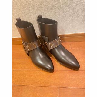 ルイヴィトン(LOUIS VUITTON)のLOUIS VUITTON  ショートブーツ ブーツ(ブーツ)