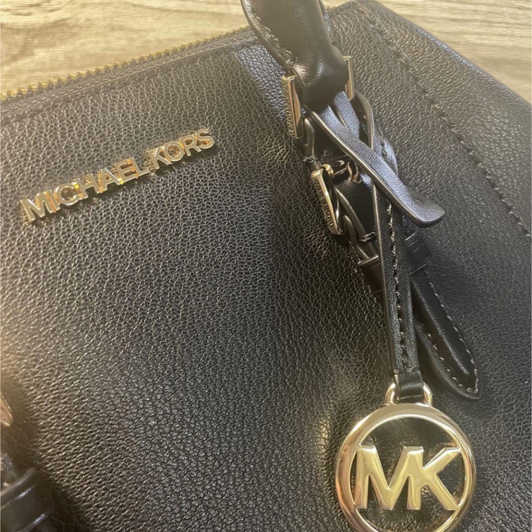 Michael Kors(マイケルコース)の【匿名配送】マイケルコース マルチショルダー ハンドバッグ レディースのバッグ(ショルダーバッグ)の商品写真