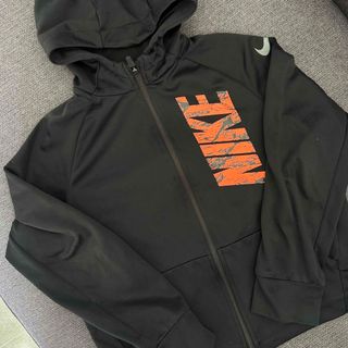 ナイキ(NIKE)のNIKE ナイキ ジップアップパーカー フーディー 140(ジャケット/上着)