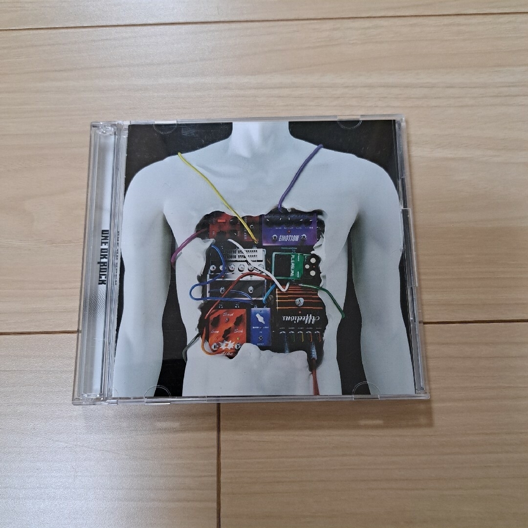 【初回限定盤】ONE OK ROCK「感情エフェクト」 エンタメ/ホビーのCD(ポップス/ロック(邦楽))の商品写真