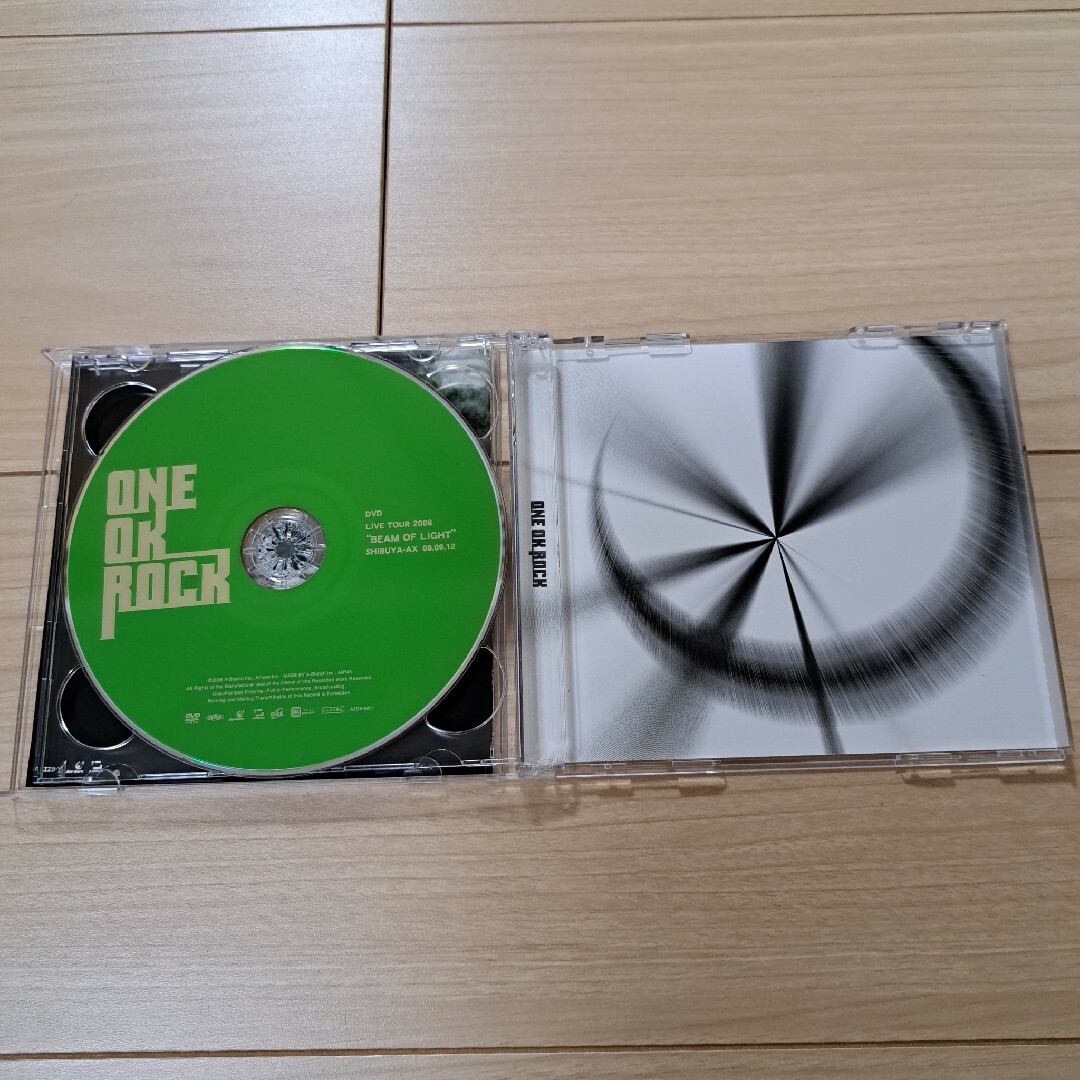 【初回限定盤】ONE OK ROCK「感情エフェクト」 エンタメ/ホビーのCD(ポップス/ロック(邦楽))の商品写真