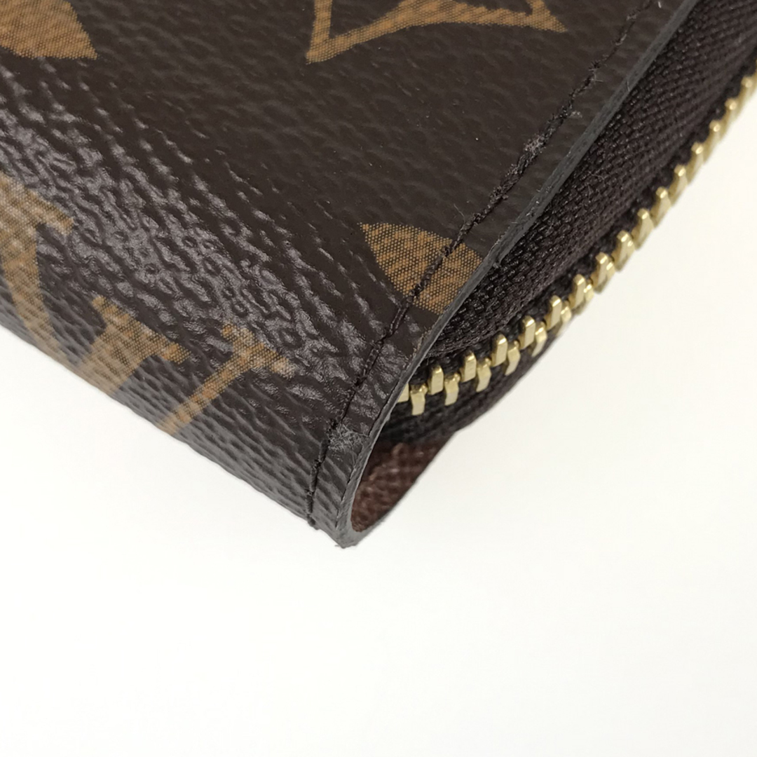 LOUIS VUITTON(ルイヴィトン)のルイ・ヴィトン モノグラム ジッピー ウォレット M42616 長財布 ラウンドファスナー レディースのファッション小物(財布)の商品写真