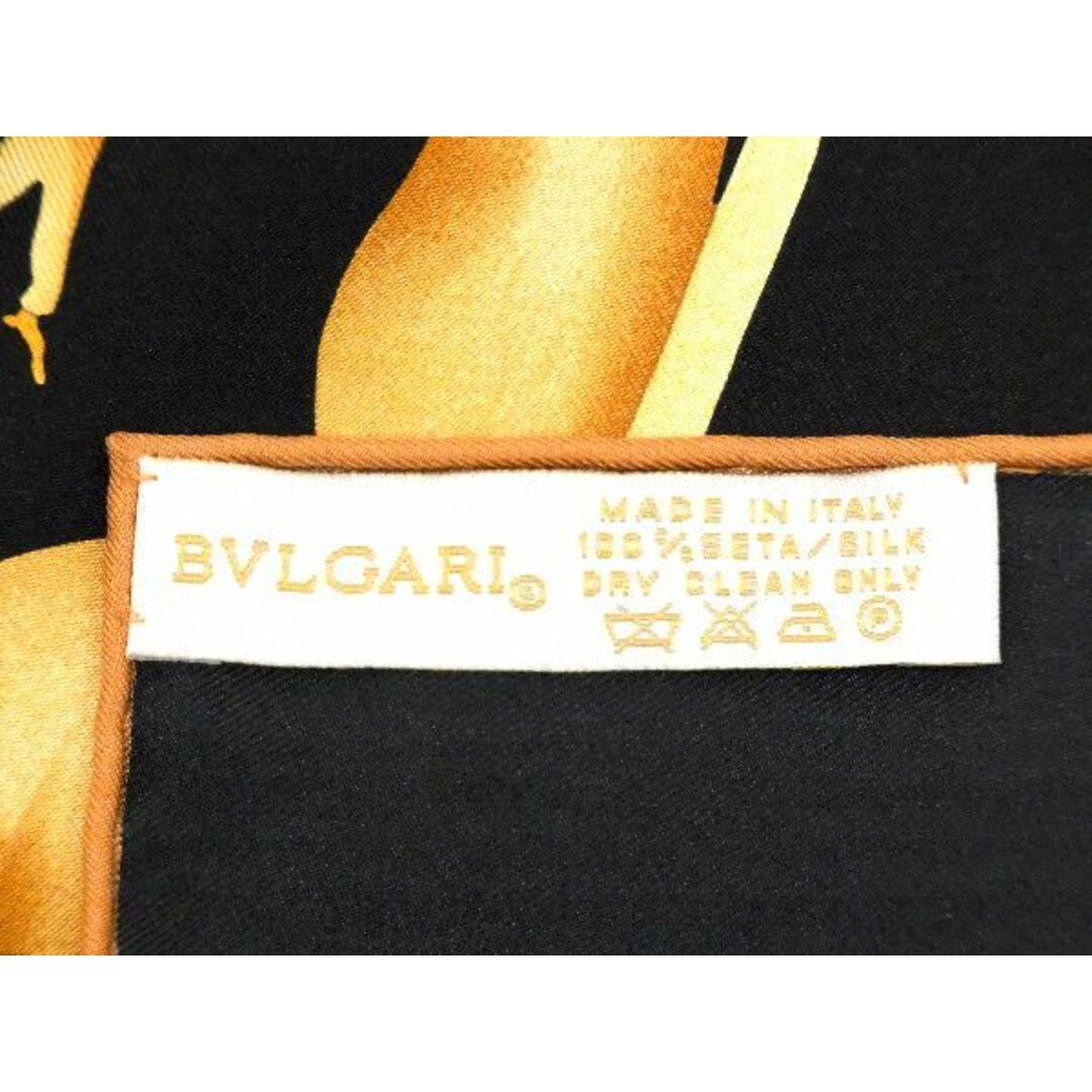 BVLGARI(ブルガリ)の■新品■未使用■ BVLGARI ブルガリ シルク100% 大判 スカーフ ストール ショール レディース ブラック系×オレンジ系 AT0612  メンズのファッション小物(その他)の商品写真