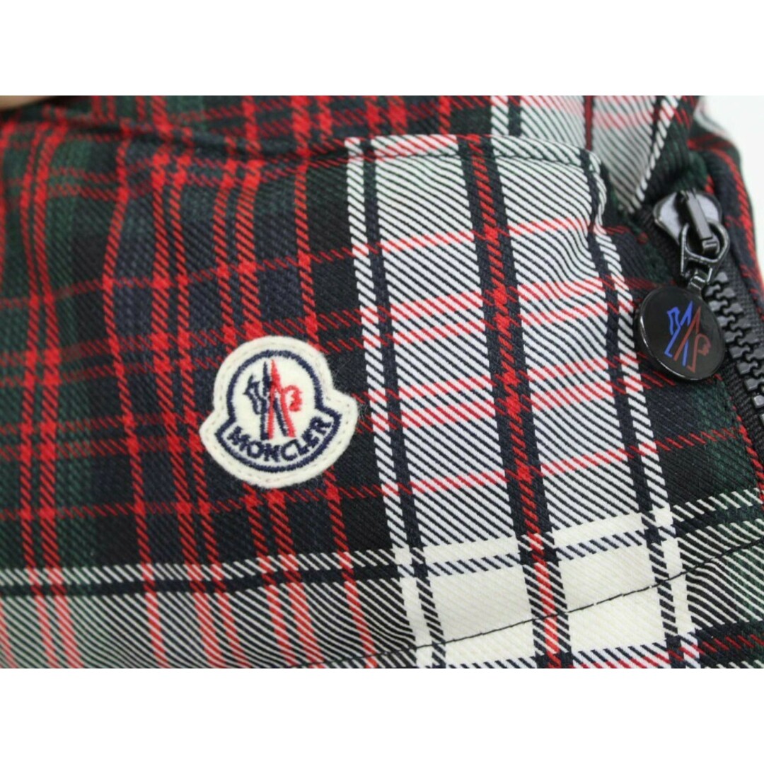 MONCLER(モンクレール)の【冬物 新入荷!】■モンクレール/Moncler■ダウンスリーパー/おくるみ マルチカラー チェック 防寒 べビーカー 抱っこ紐【中古】【ネット限定】その他小物 子供 キッズ kids ベビー baby 男の子 女の子 冬 112132 キッズ/ベビー/マタニティの外出/移動用品(その他)の商品写真